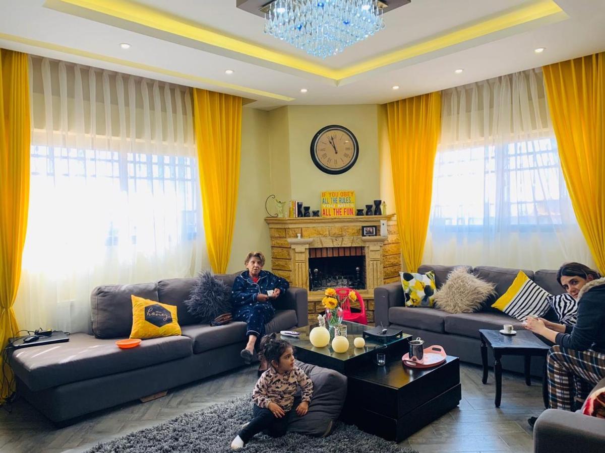 Laura'S Modern Villa Madaba Buitenkant foto