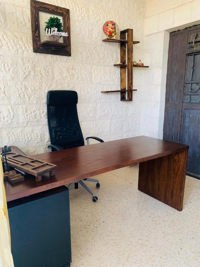 Laura'S Modern Villa Madaba Buitenkant foto